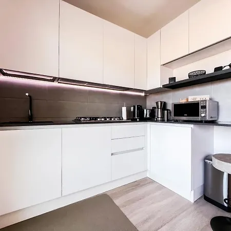 Francoforte 10 Апартаменти *