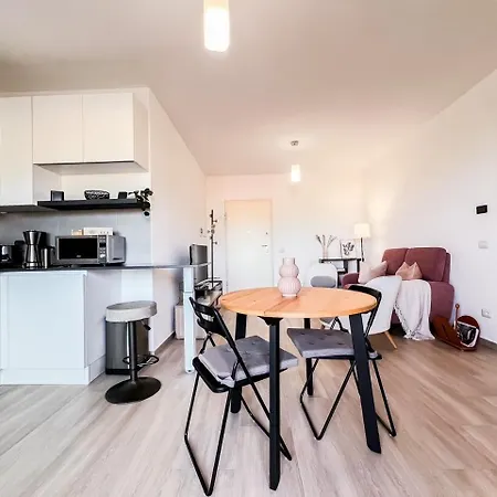 Francoforte 10 Апартаменти *